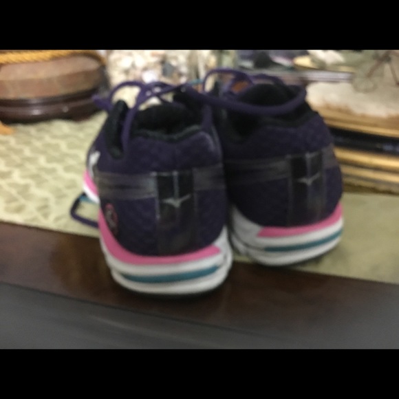 Wave Rider Nike. Health Shoes - Picture 5 of 6